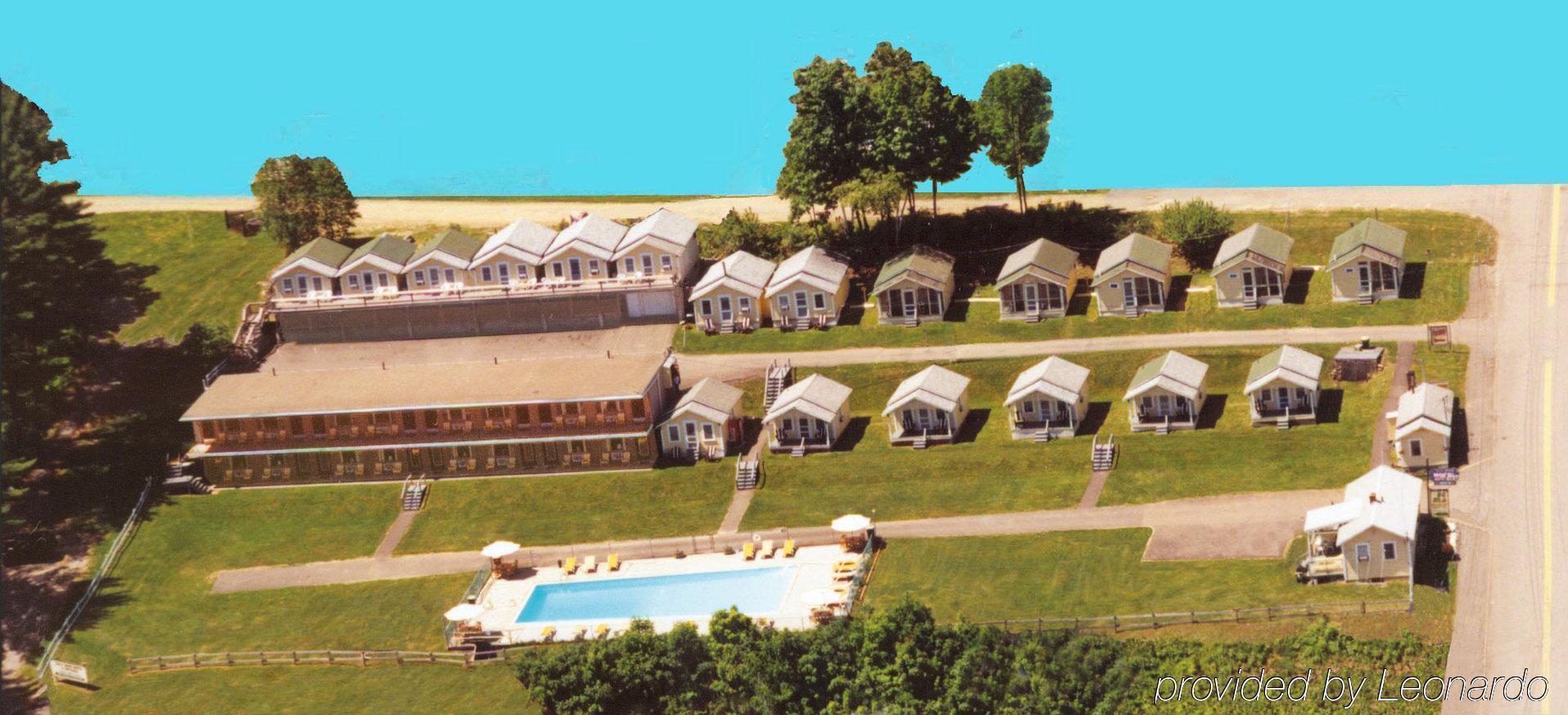 Half Moon Motel & Cottages Weirs Beach Exteriör bild